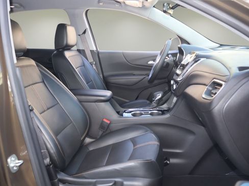 Used 2023 Chevrolet Equinox Premier FWD image 18