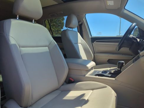 Used 2019 Volkswagen Atlas SE w/ Panoramic Sunroof Package FWD image 27
