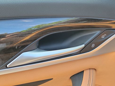 Certified 2023 BMW 530e w/ Premium Package image 19