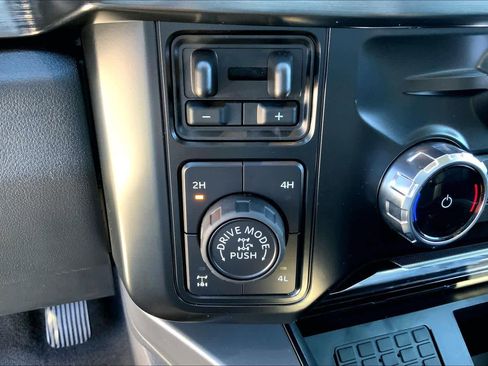 Used 2026 Ford F250 Lariat w/ Tremor Off-Road Package image 31