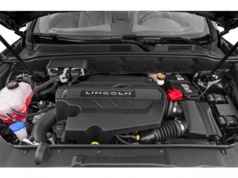 Used 2019 Lincoln Nautilus Reserve image 12