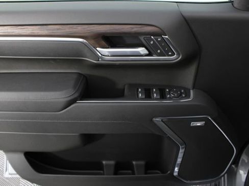 New 2026 GMC Sierra 1500 SLT AWD/4WD image 14
