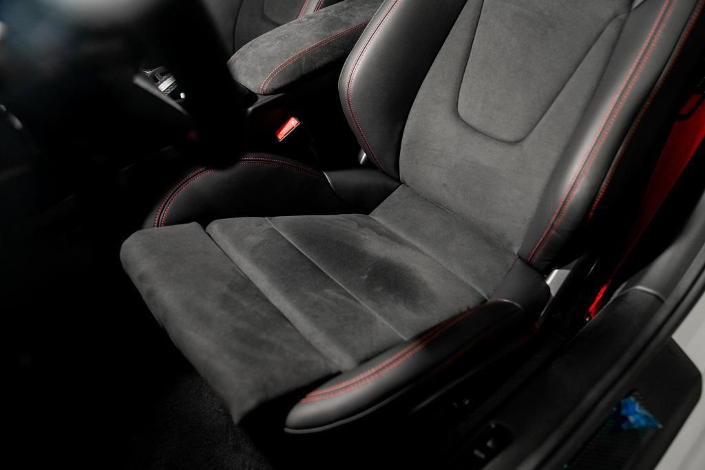 Used 2026 Porsche 911 GT3 RWD image 13