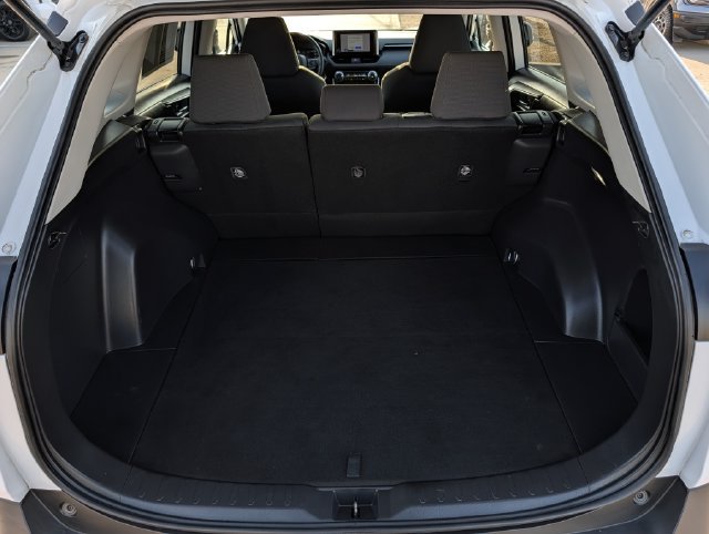 Used 2023 Toyota RAV4 XLE FWD image 29