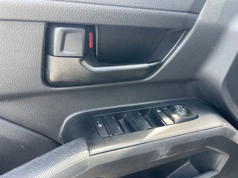 Used 2024 Toyota Tacoma SR5 AWD/4WD image 5