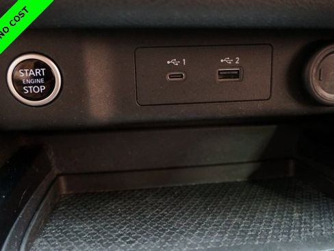 Used 2023 Nissan Rogue S image 18