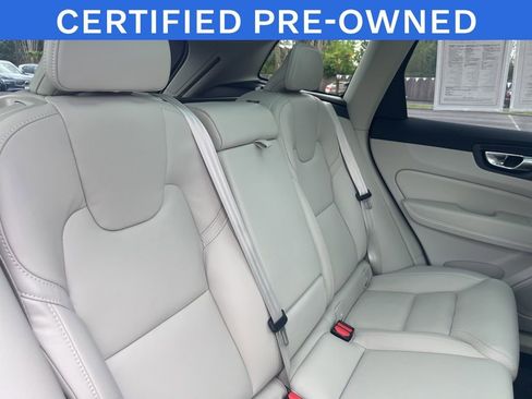 Certified 2023 Volvo XC60 B5 Ultimate w/ Climate Package AWD/4WD image 18