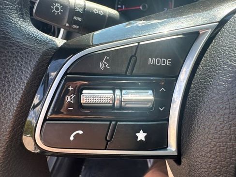 Used 2023 Kia Forte LXS w/ LXS Technology Package image 29