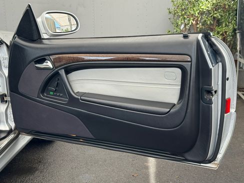 Used 2002 Mercedes-Benz SL 500 image 25