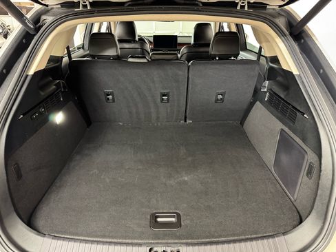 Used 2022 Lincoln Nautilus Reserve w/ Equipment Group 201A image 35