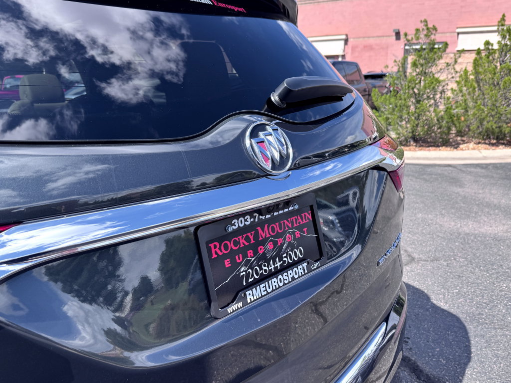 Used 2018 Buick Enclave Premium AWD/4WD image 9