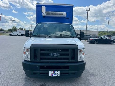 Used 2024 Ford E-350 and Econoline 350 Super Duty w/ Power Windows & Locks Group RWD image 8