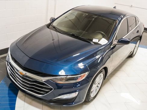 Used 2021 Chevrolet Malibu LT FWD image 37