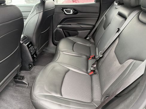 Used 2022 Jeep Compass Altitude w/ Convenience Group image 23