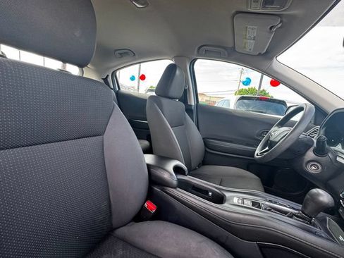 Used 2019 Honda HR-V LX image 17