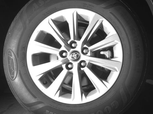 Used 2025 Toyota Grand Highlander FWD image 12