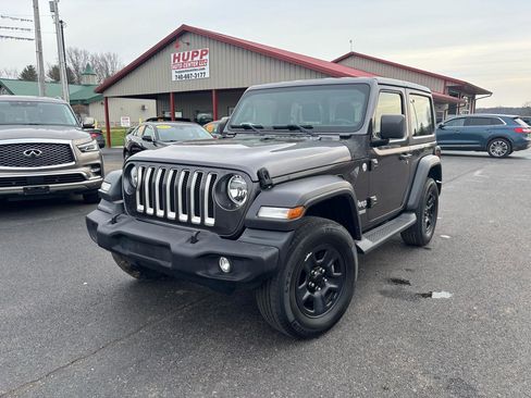 Used 2019 Jeep Wrangler Sport image 1