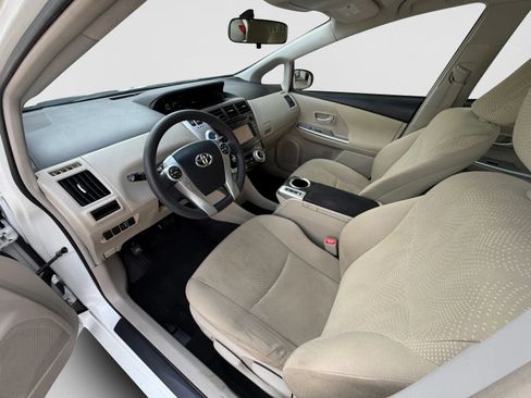 Used 2014 Toyota Prius V Three FWD image 12