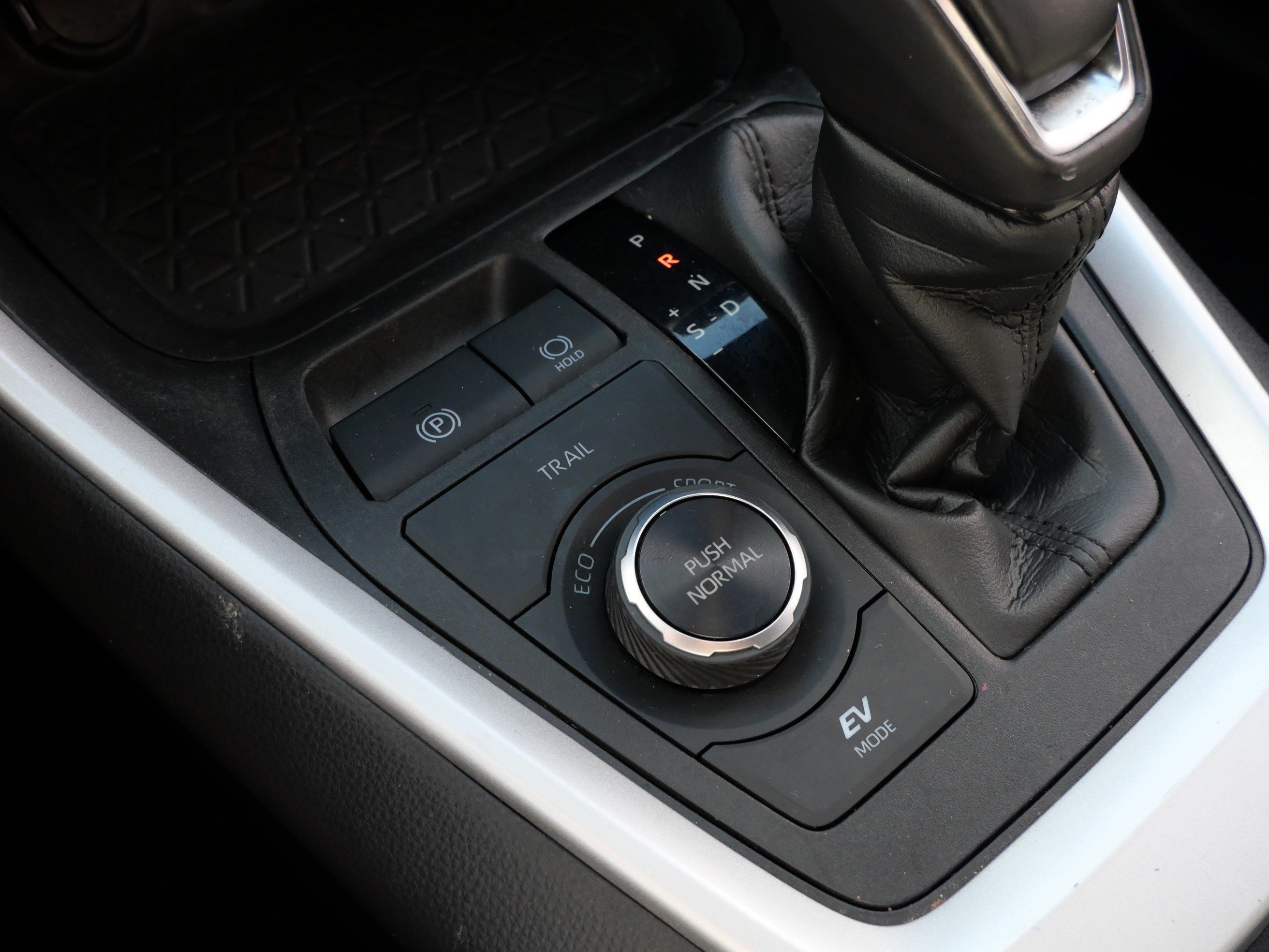 Certified 2021 Toyota RAV4 XLE Premium AWD/4WD image 28