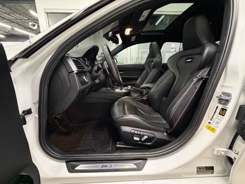 Used 2018 BMW M3 w/ Competition Package RWD image 8