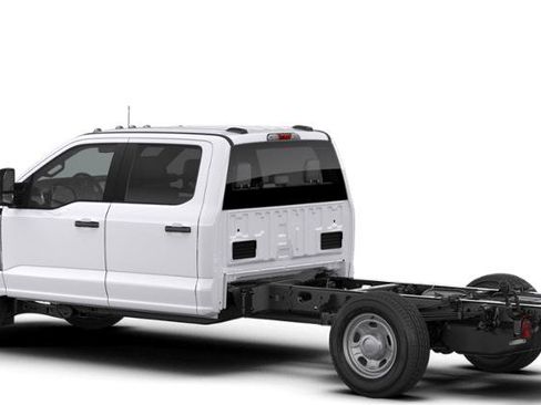 New 2026 Ford F350 XL w/ XL Chrome Package image 2