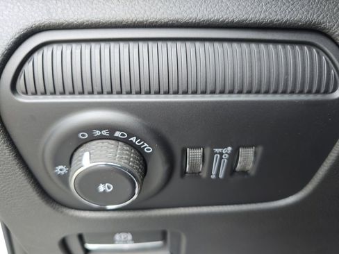 New 2025 Jeep Wagoneer L Series II image 27