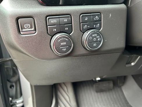 Used 2024 Chevrolet Silverado 1500 LT Trail Boss w/ Convenience Package II AWD/4WD image 27