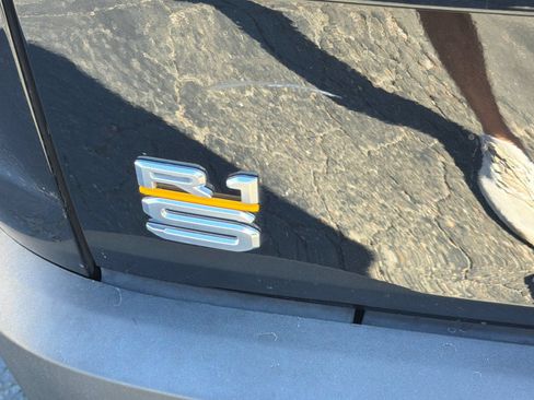 Used 2023 Rivian R1S Adventure AWD/4WD image 26