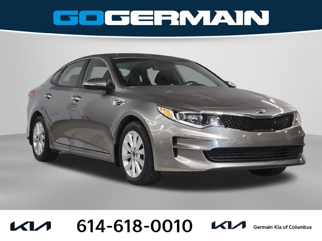 Used 2018 Kia Optima LX w/ 17" Alloy Wheels Package FWD image 4