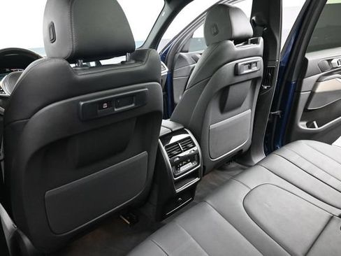 Used 2021 BMW X5 xDrive40i AWD/4WD image 21