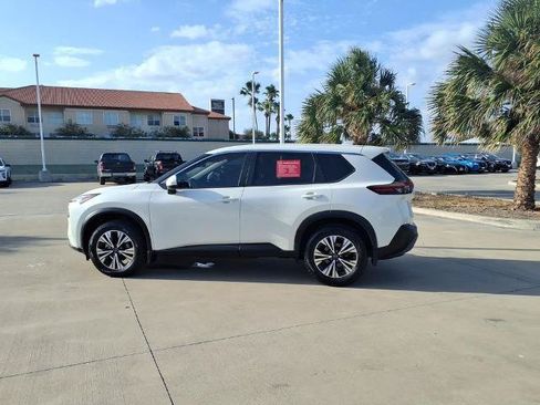 Certified 2023 Nissan Rogue SV FWD image 2