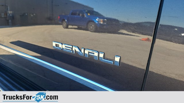 Used 2018 GMC Yukon Denali RWD image 38