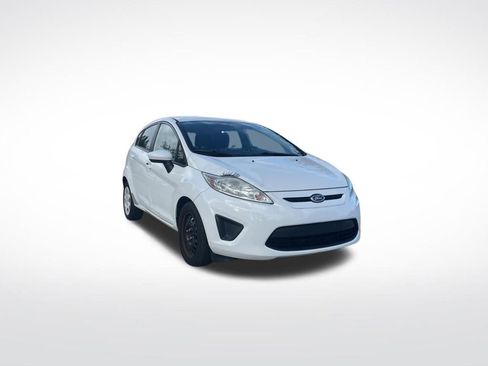Used 2013 Ford Fiesta S FWD image 2
