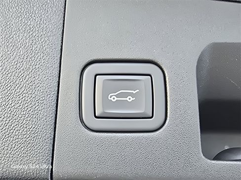 Used 2024 Cadillac XT5 Premium Luxury w/ Technology Package image 35