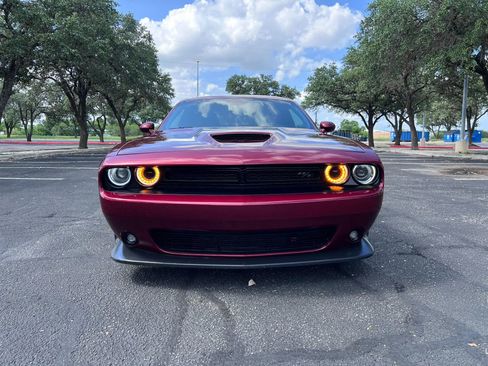 Used 2020 Dodge Challenger R/T w/ Blacktop Package RWD image 3