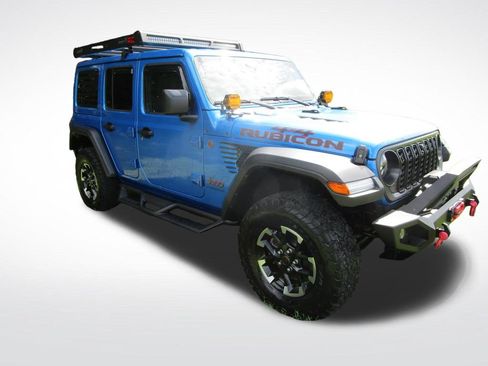 Used 2024 Jeep Wrangler Unlimited Rubicon w/ Technology Group AWD/4WD image 7