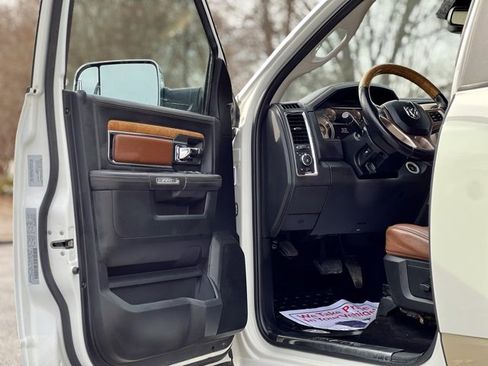 Used 2016 RAM 1500 Laramie Longhorn w/ Convenience Group image 9