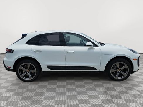 Used 2023 Porsche Macan AWD/4WD image 9