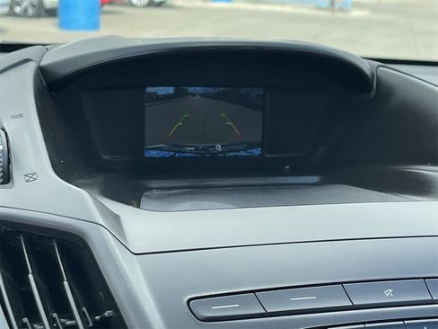 Used 2019 Ford Escape S image 25