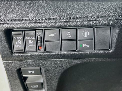 Used 2023 Honda Odyssey Touring image 10