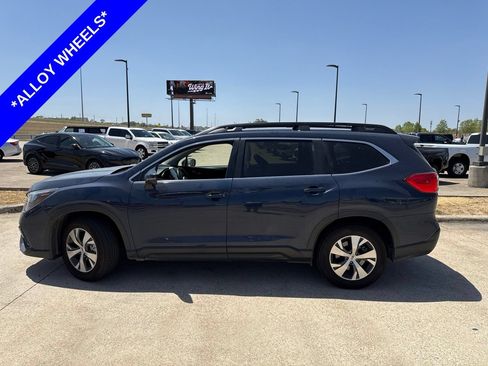 Used 2023 Subaru Ascent Premium w/ Convenience Package AWD/4WD image 3