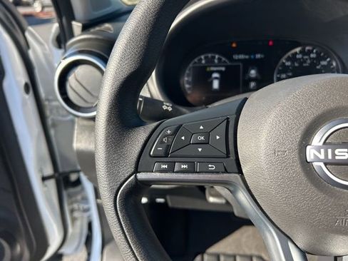 Used 2024 Nissan Kicks SV image 18