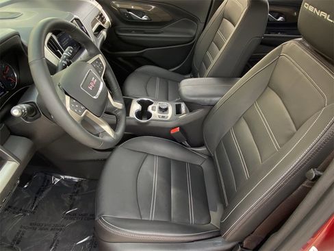 Used 2023 GMC Terrain Denali image 19