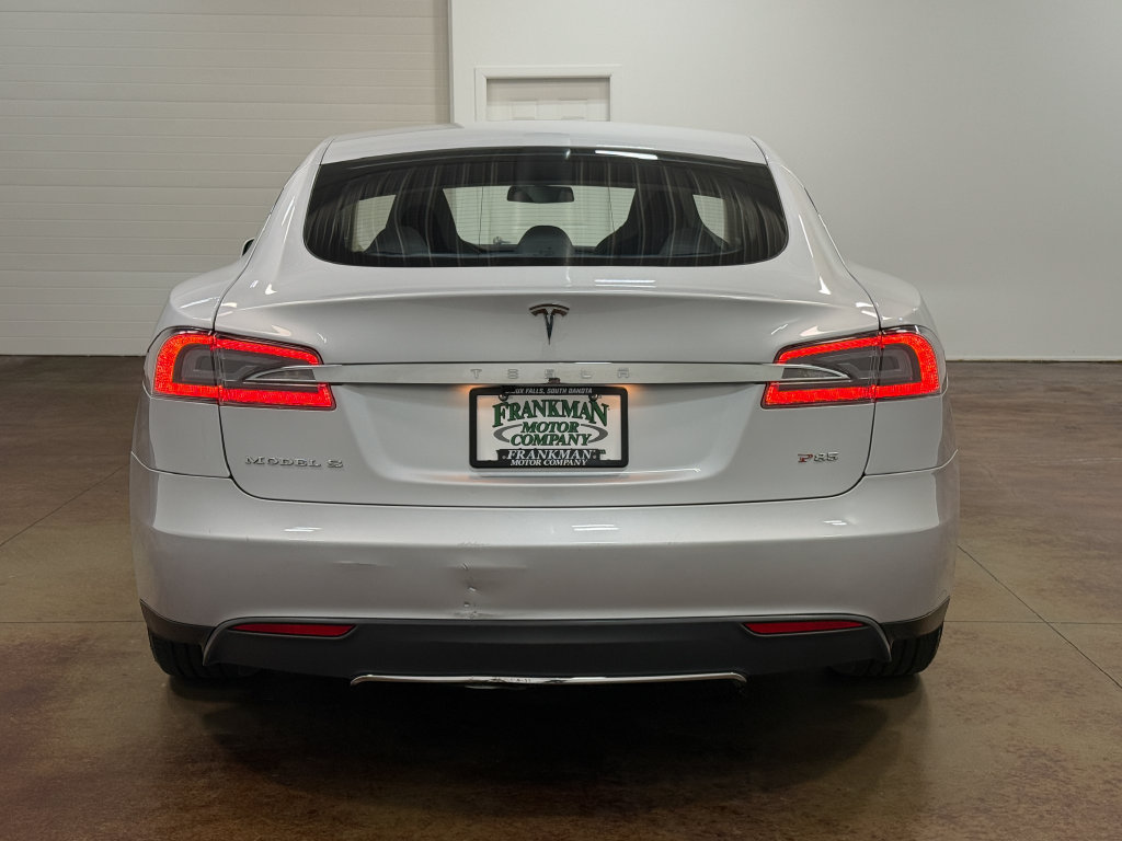 Used 2013 Tesla Model S Performance RWD image 24