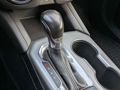 Used 2020 Chevrolet Blazer LT image 12