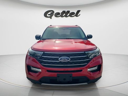 Used 2020 Ford Explorer XLT w/ Equipment Group 202A RWD image 2