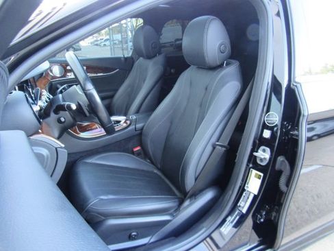 Used 2019 Mercedes-Benz E 450 4MATIC Sedan w/ Premium Package image 14