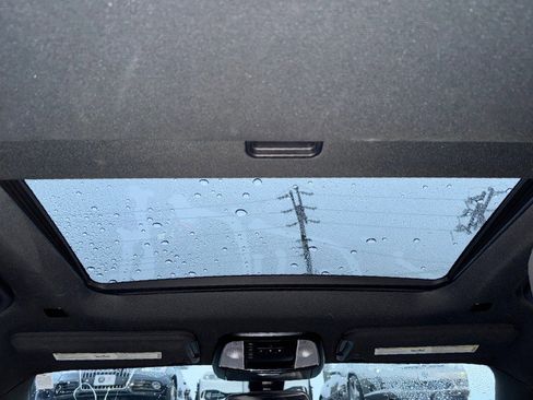 Used 2019 Dodge Charger SXT w/ Driver Confidence Group image 33