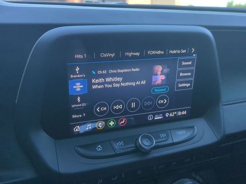 Used 2020 Chevrolet Camaro LT w/ Technology Package RWD image 35