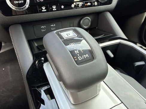 New 2026 Mitsubishi Outlander SE FWD image 32